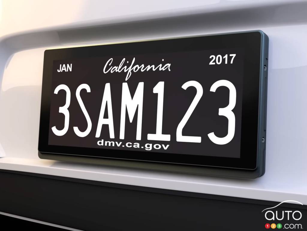 Digital licence plate